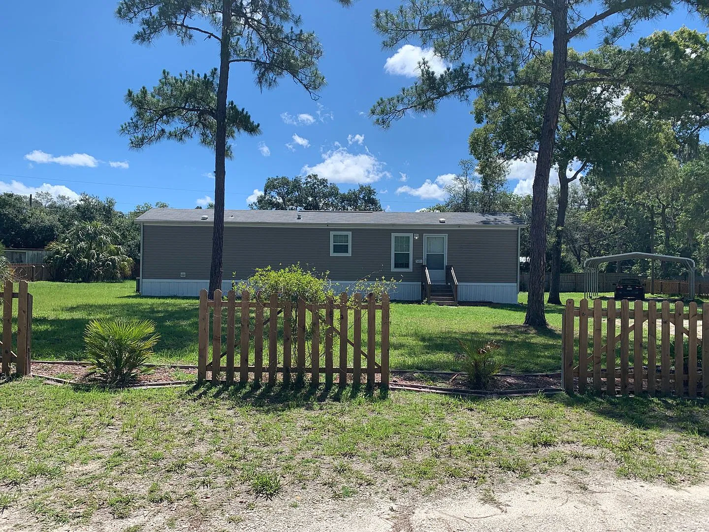 Homossasa Mobile Home Park — Photo 2