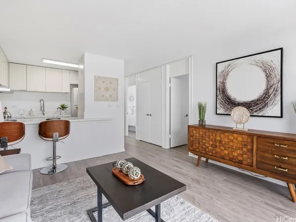 950 Lehua Ave APT 402, Pearl City, HI 96782