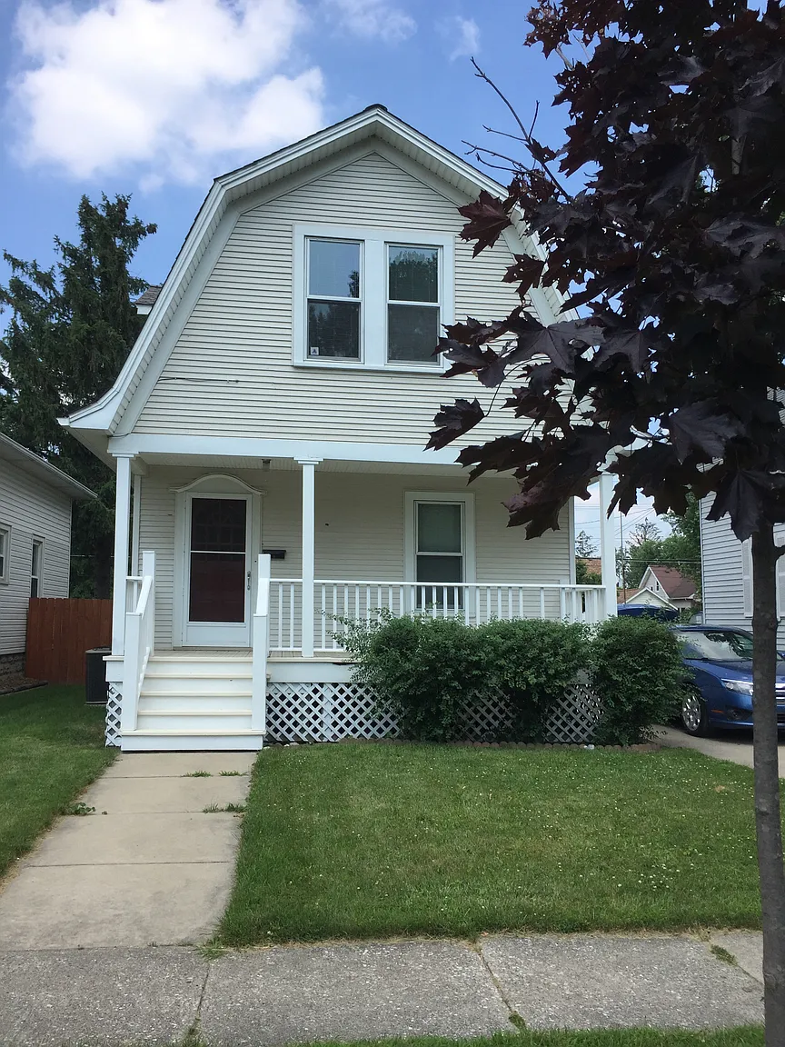 716 Union St photo 1