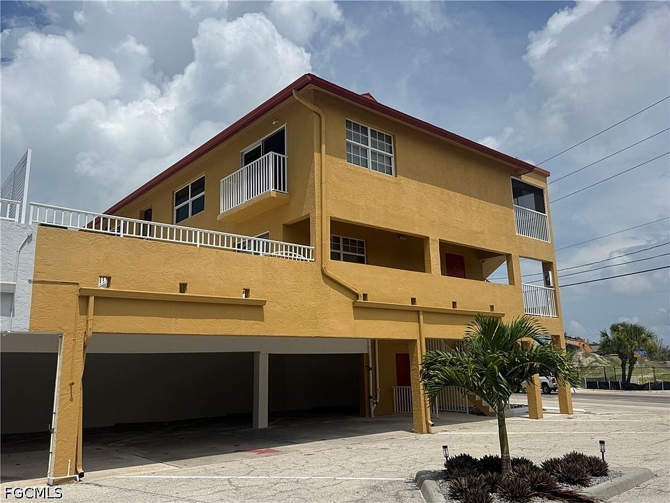 1st image of 2550 Estero Blvd APT 12