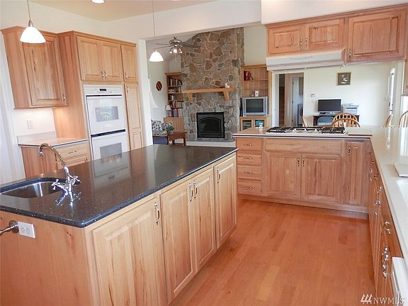 3rd image of 12217 Dream St SW