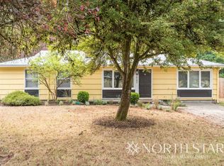 1010 Oak Ter, Lake Oswego, OR 97034