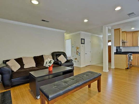 5th image of 1305 Vernal Dr