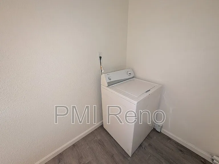 760 Balzar Cir #A — Photo 18