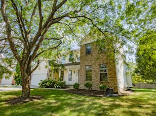 4581 Huntwicke Dr, Hilliard, OH 43026