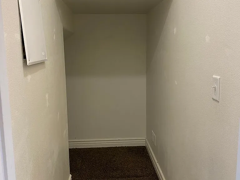 555 Countryside Ave — Photo 6