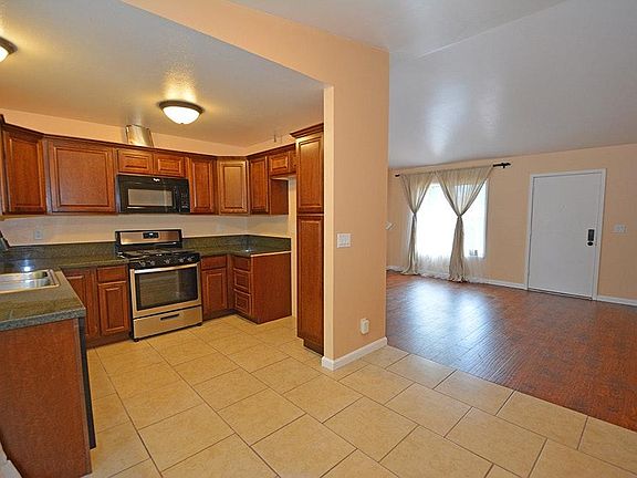 5th image of 23508 Platina Dr