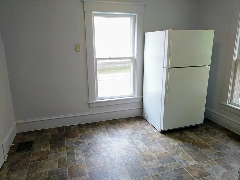 225-227 Boileau Pl #225-1/2 — Photo 4