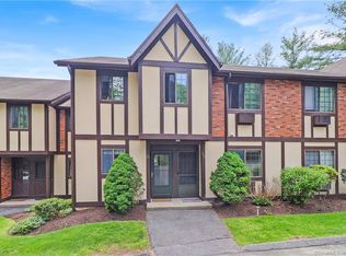 21 Andover Ct, Brookfield, CT 06804