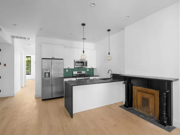 1242 Putnam Avenue image 1 of 7