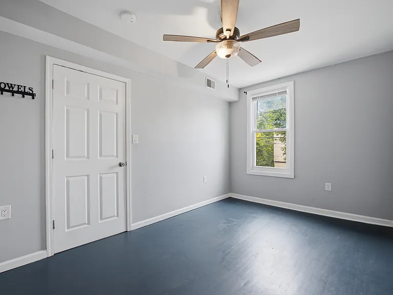 71 E 22nd St #2 — Photo 12