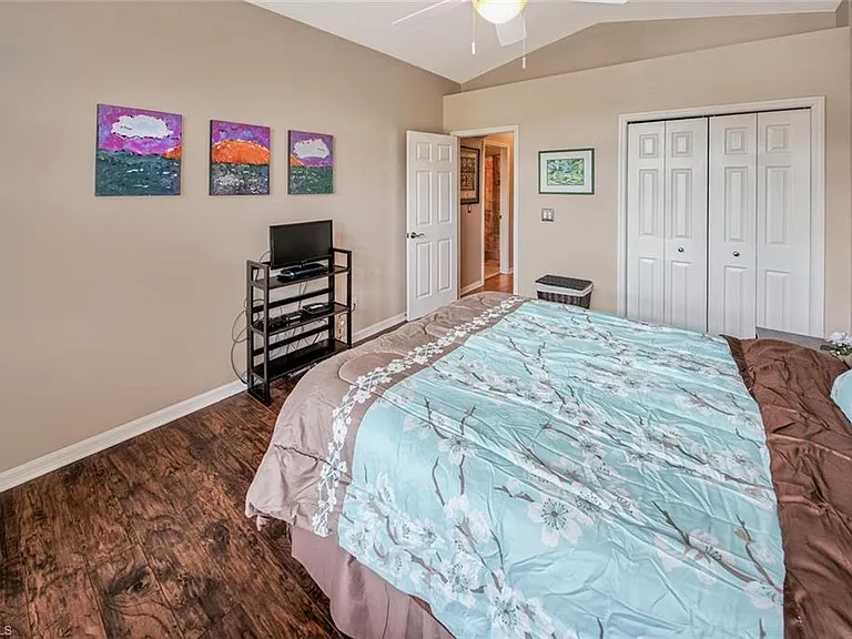 23036 Lone Oak Dr — Photo 19