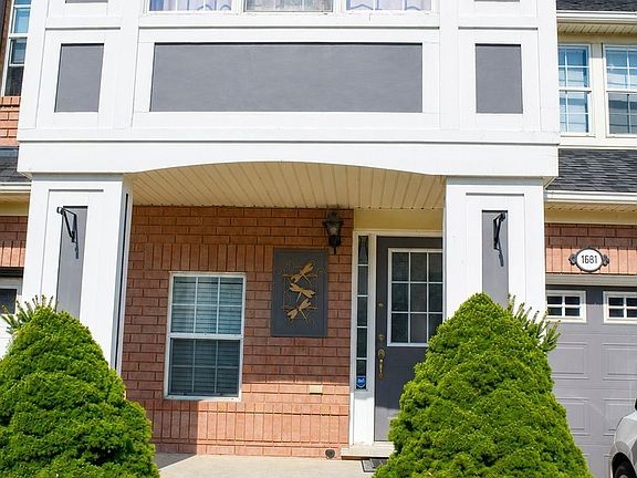 5th image of 1681 Stover Cres