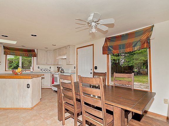 4th image of 11700 Scott Creek Dr SW