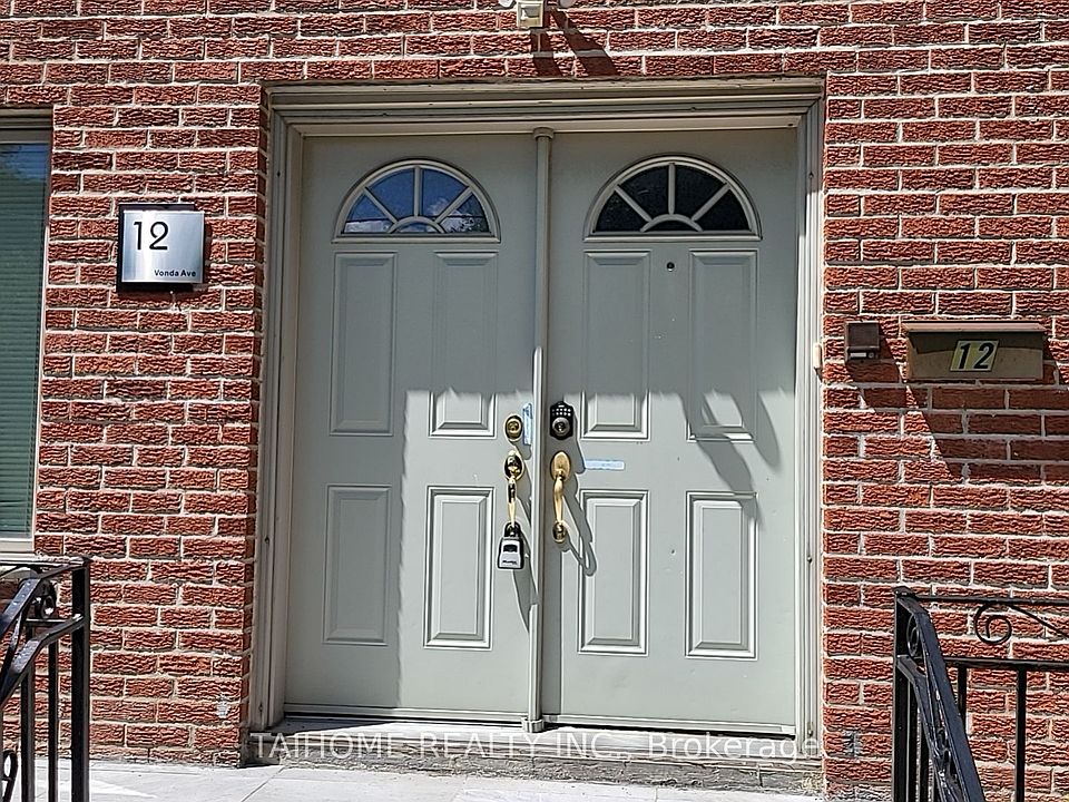 1st image of 12 Vonda Ave