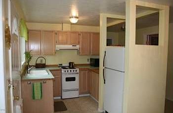 4th image of 147 SE South Forty Ln