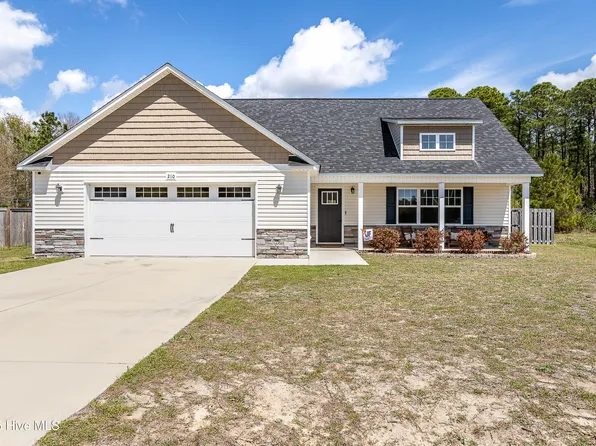 210 Tappi Terrace, Hubert, NC 28539