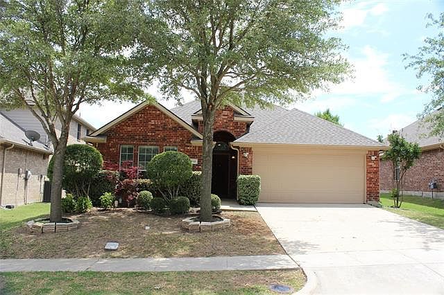 1st image of 717 Hardwood Dr