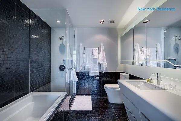 Rented by New York Residence | media 18