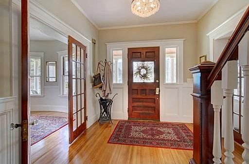 4th image of 172 Ashland St