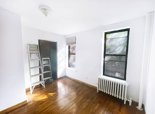 Rented by Avenues Real Estate | media 5