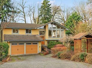 12116 SE 47th Pl, Bellevue, WA 98006