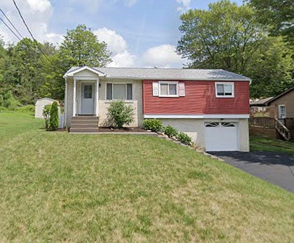 1st image of 523 Newport Dr