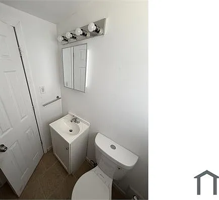 1 bed, 700 sqft, $900 — Photo 2