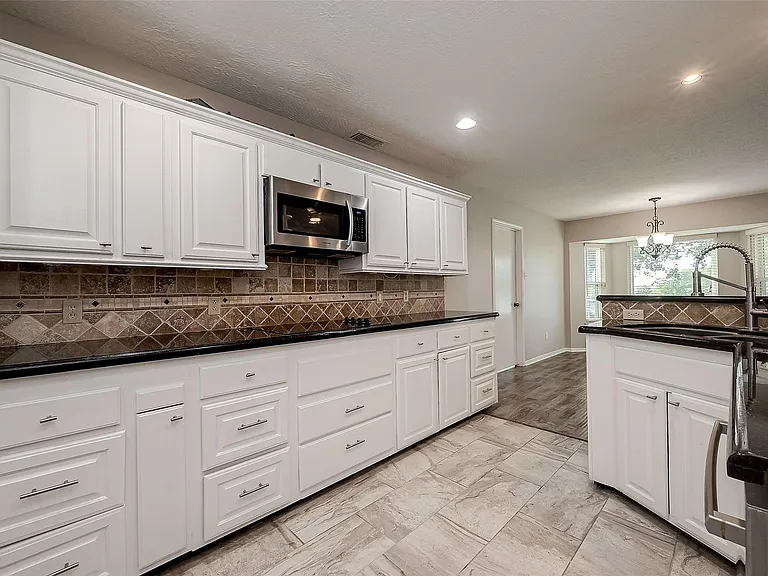 131 Cove Cir — Photo 16