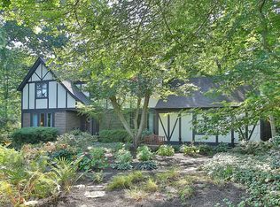 9 Bradford Ter, Middletown, NJ 07748