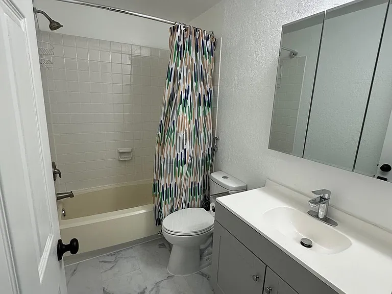 367 Bridle Crest Sq NE — Photo 8