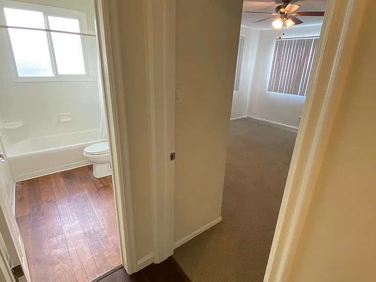 Keswick Court Apartments — Photo 55