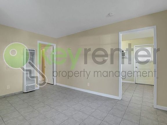 3rd image of 3116 2nd Ave APT B