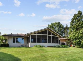 W5218 Lakewood Cir, Elkhorn, WI 53121