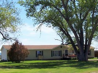 930 E River Rd, Thermopolis, WY 82443