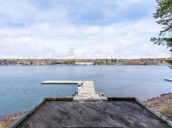 48 Pinehaven Dr, Halifax, NS B3P 1Y9