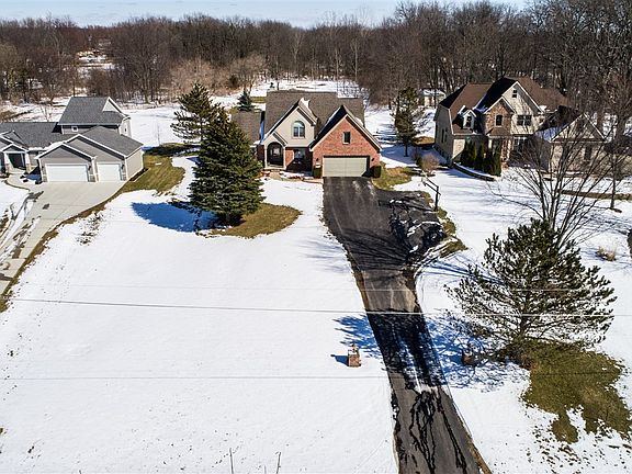 3rd image of 13051 Minnetonka Dr