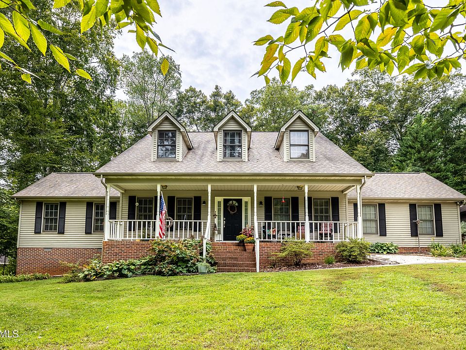 1st image of 341 Fallen Oak Cir