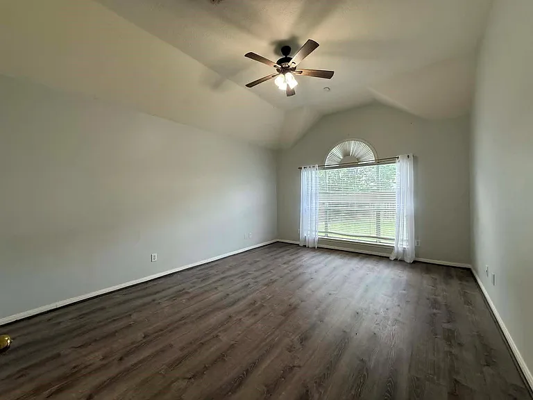 13814 Bink Ct — Photo 8
