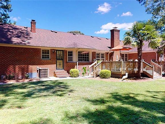 2nd image of 4421 Reynolds Dr