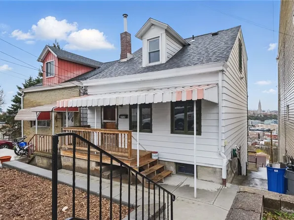 2715 Mission St S, Pittsburgh, PA 15203