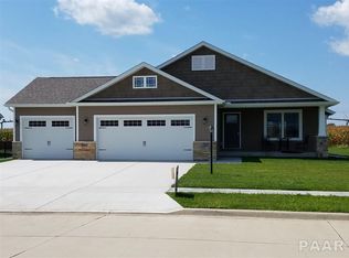 109 S Presley St, Chillicothe, IL 61523