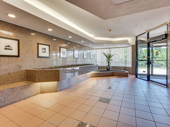 3rd image of 521 Riverside Dr #105