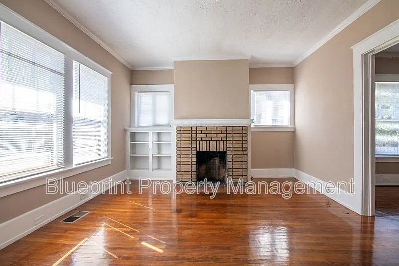 Building Photo - 644 Alabama Ave SW