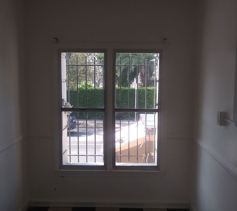 2nd image of 1059 S Manhattan Pl APT 110