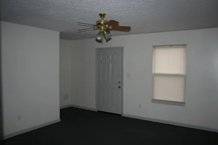 1117 Crown Pointe Dr — Photo 9