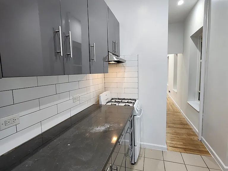 235 E 24th St #2A — Photo 12