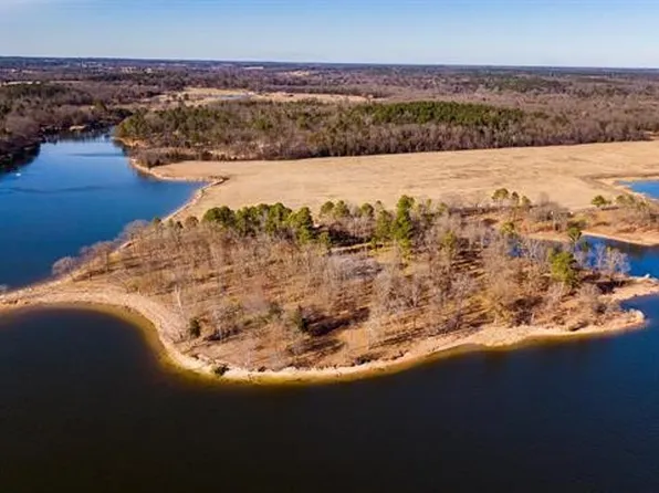 4 Eagles Nest Cir, Mount Vernon, TX 75457