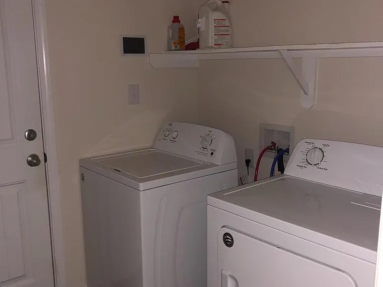 1103 Foxtail Dr — Photo 11