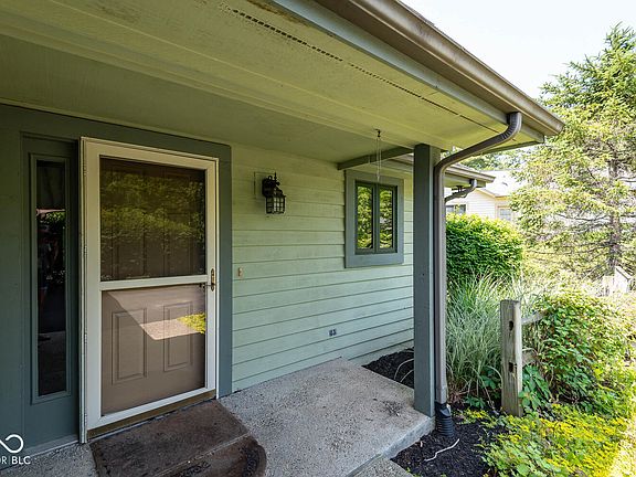 2nd image of 115 Pine Hills Dr